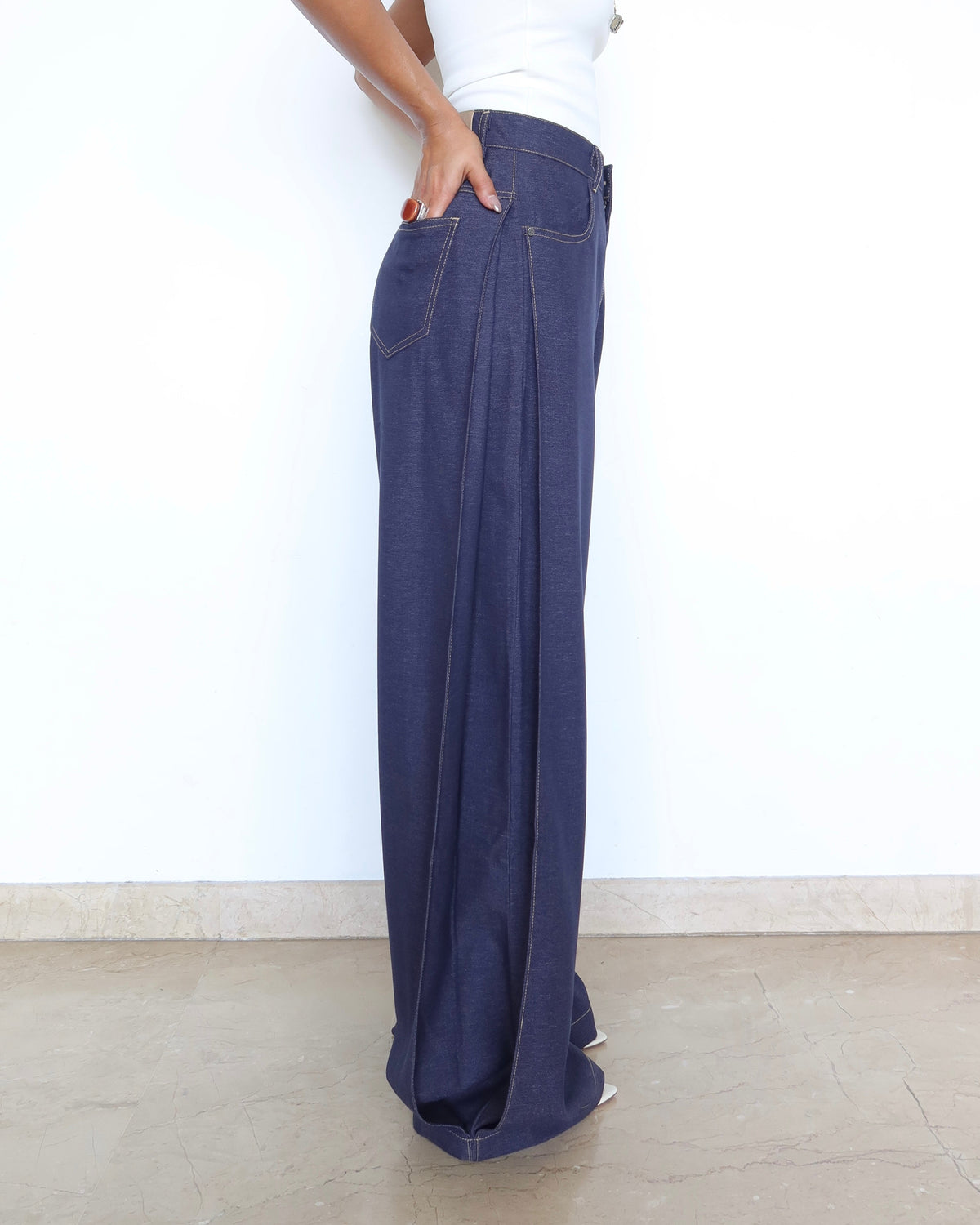 RǏWYÑ | Denim-Inspired Pleated Pants