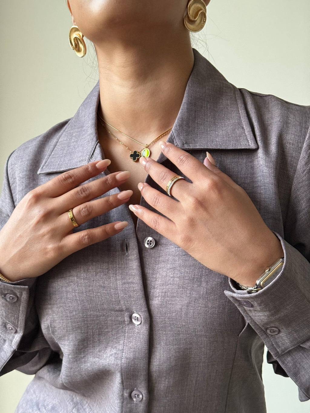 RǏWYÑ | Sculpted Waistline Classic Shirt