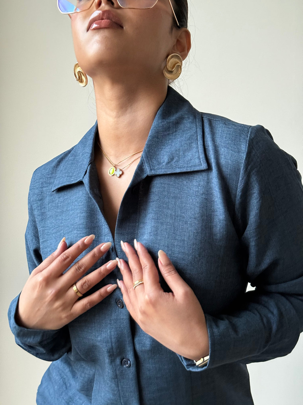 RǏWYÑ | Sculpted Waistline Classic Shirt
