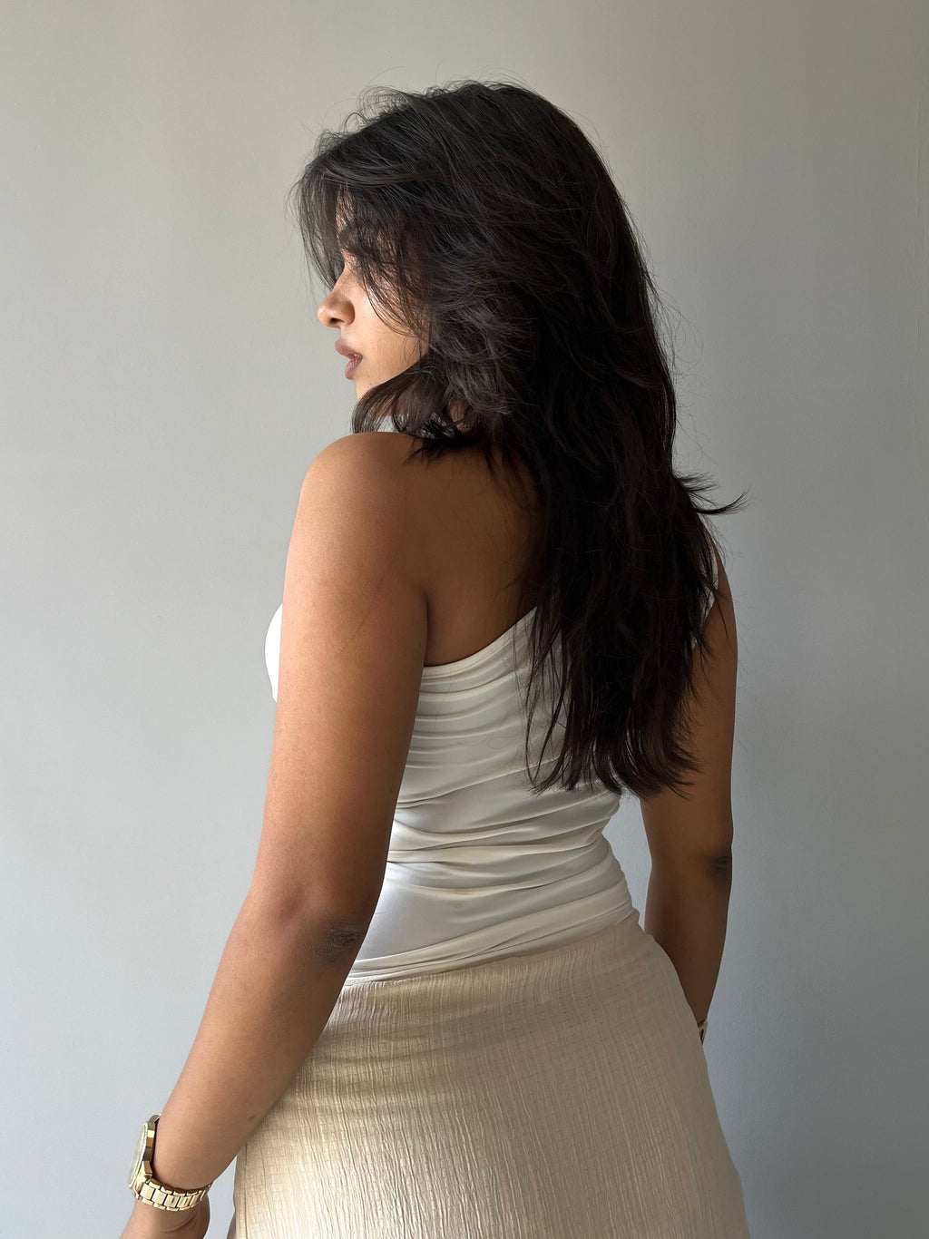 RǏWYÑ | Effortless Flow One-Shoulder Ruched Top