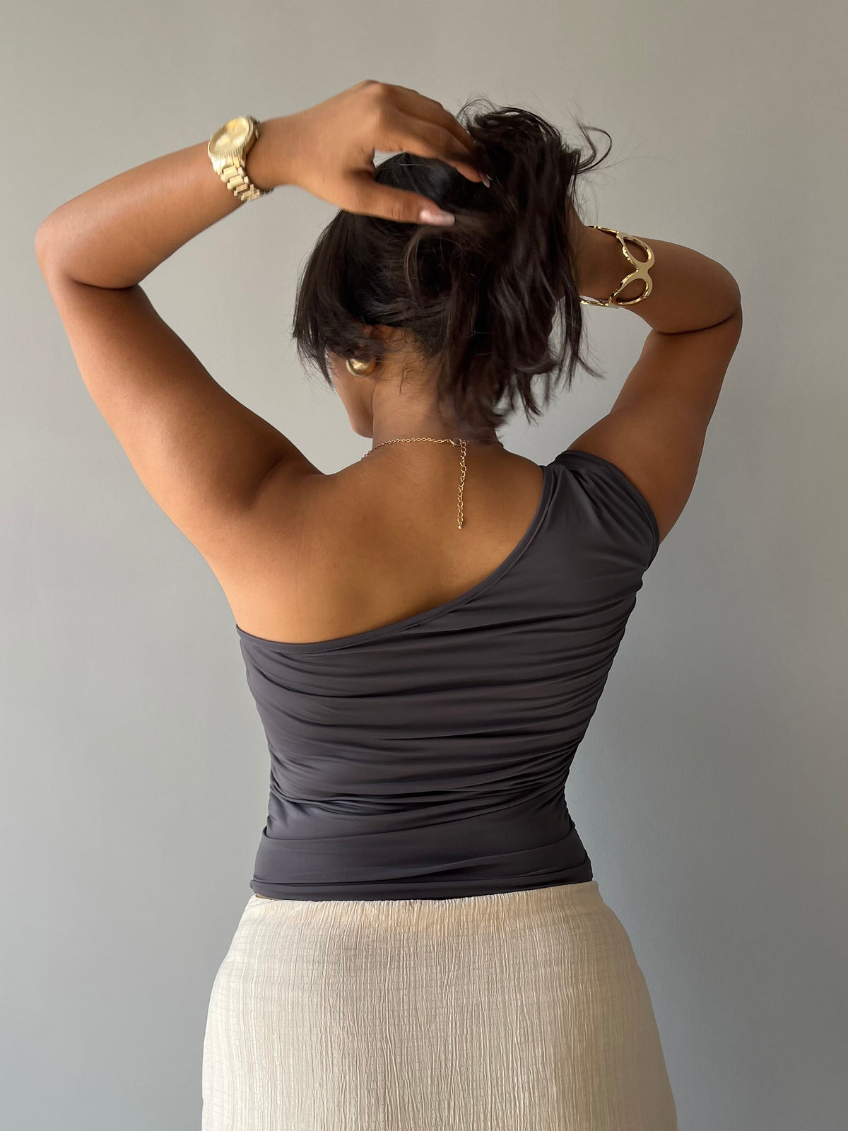 RǏWYÑ | Effortless Flow One-Shoulder Ruched Top