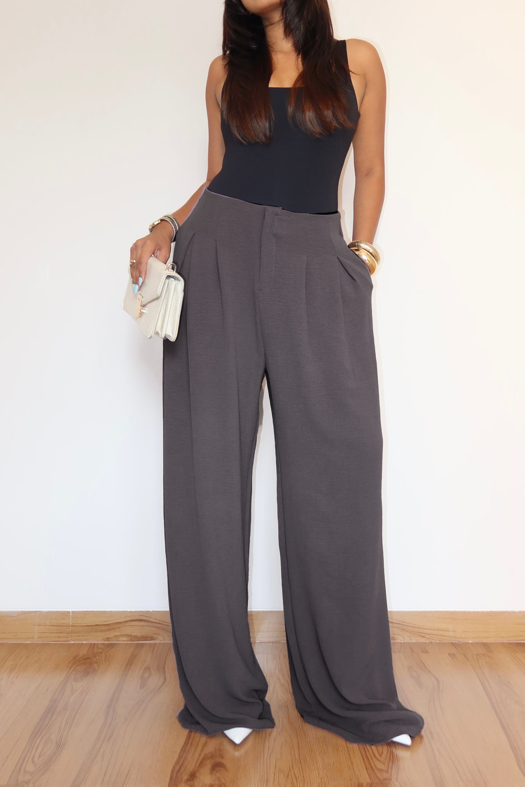 RǏWYÑ | Lightweight Pleated Pants