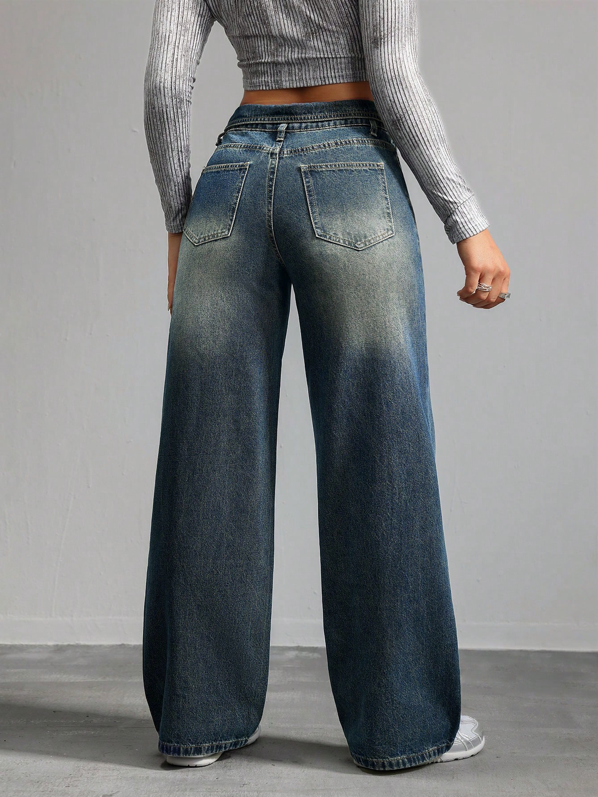 RǏWYÑ | Collar Up Straight Jeans