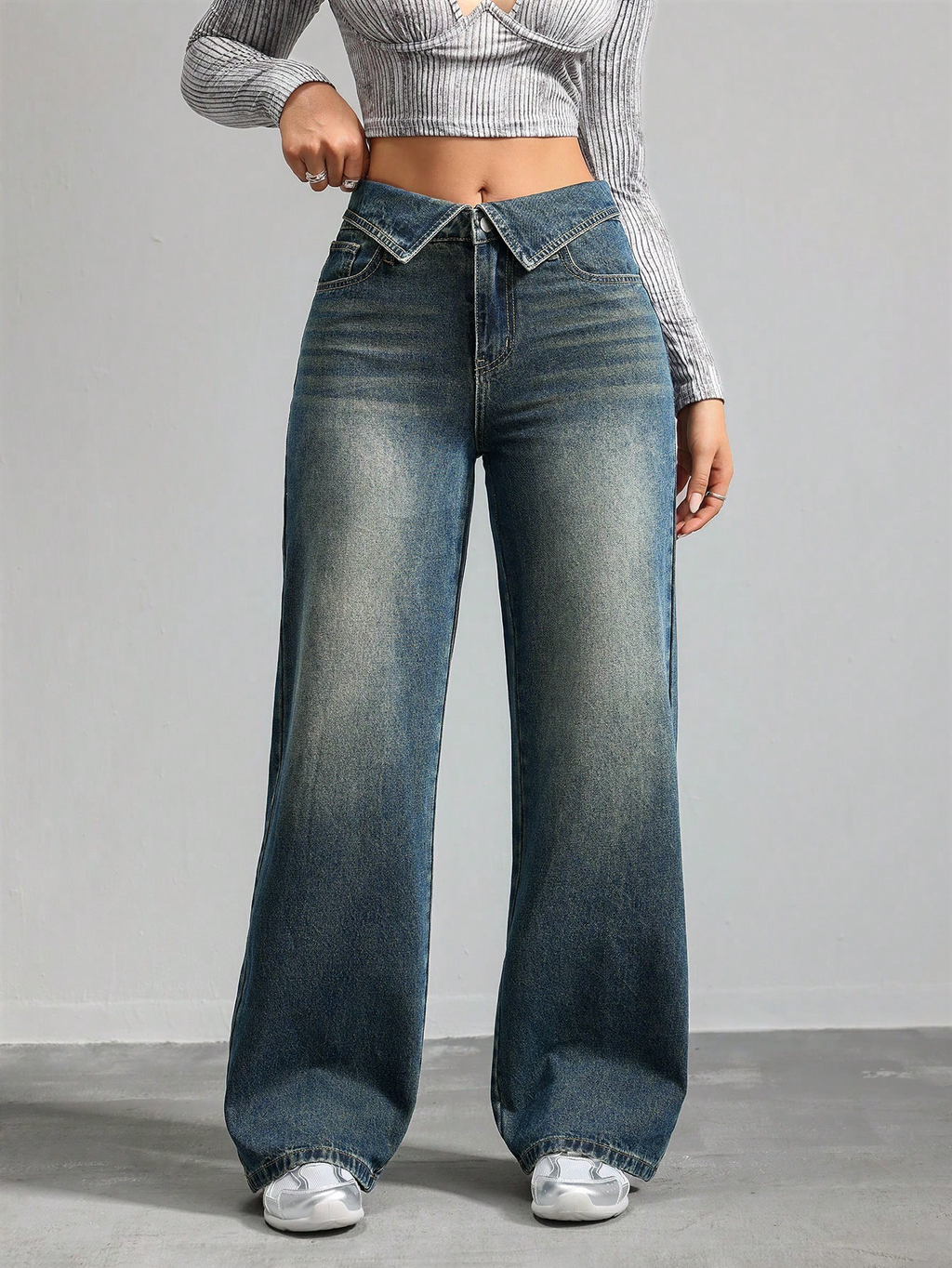 RǏWYÑ | Collar Up Straight Jeans