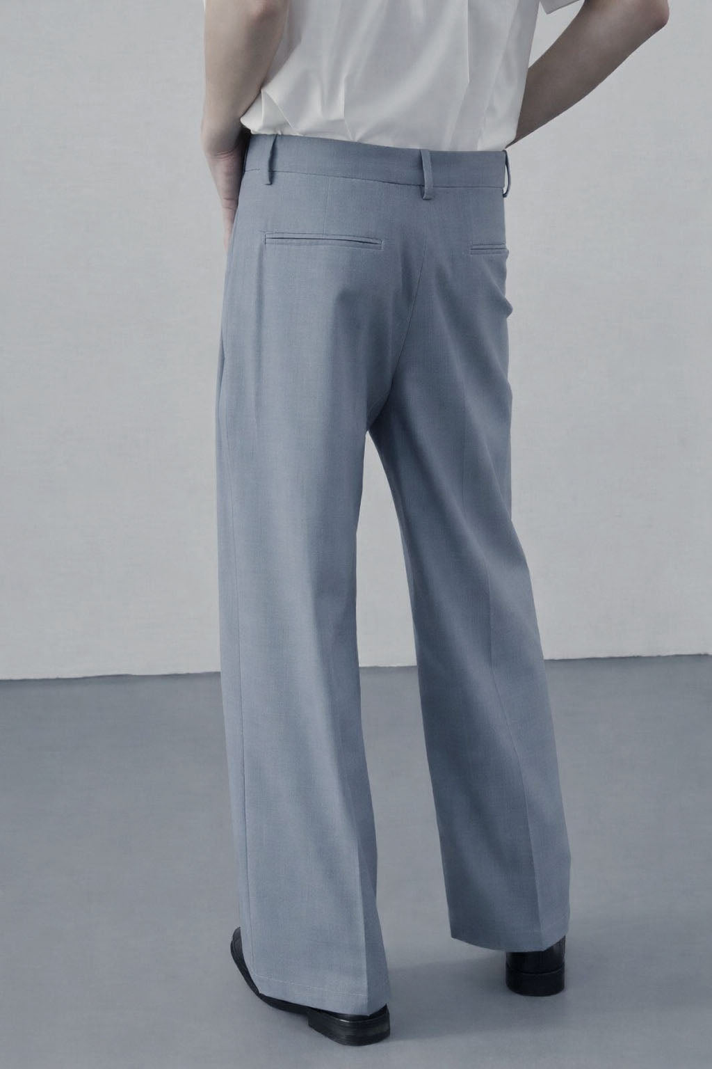 RIWYN Spanish Cut Pleated Pants