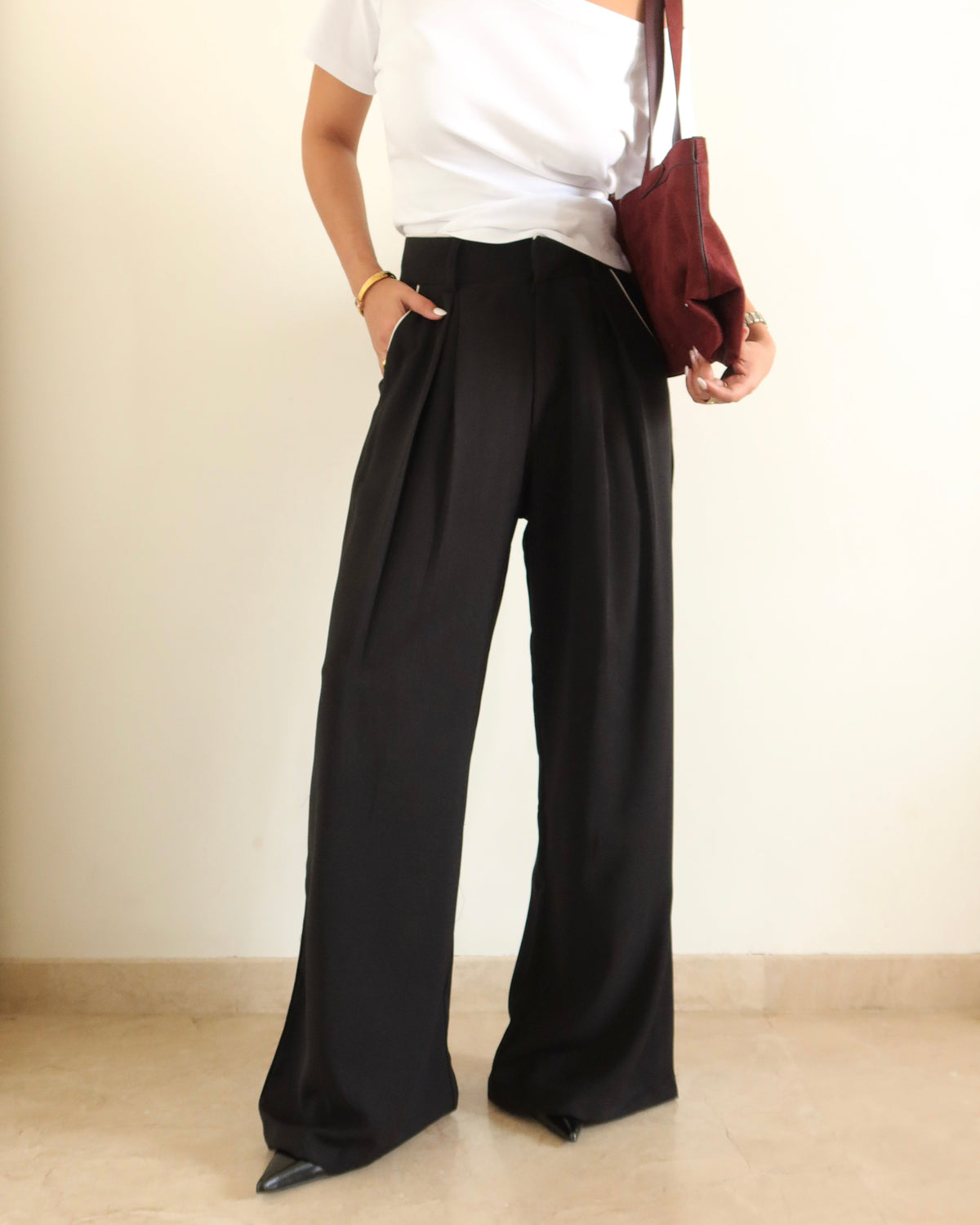 RǏWYÑ | Outline Pleats Pants