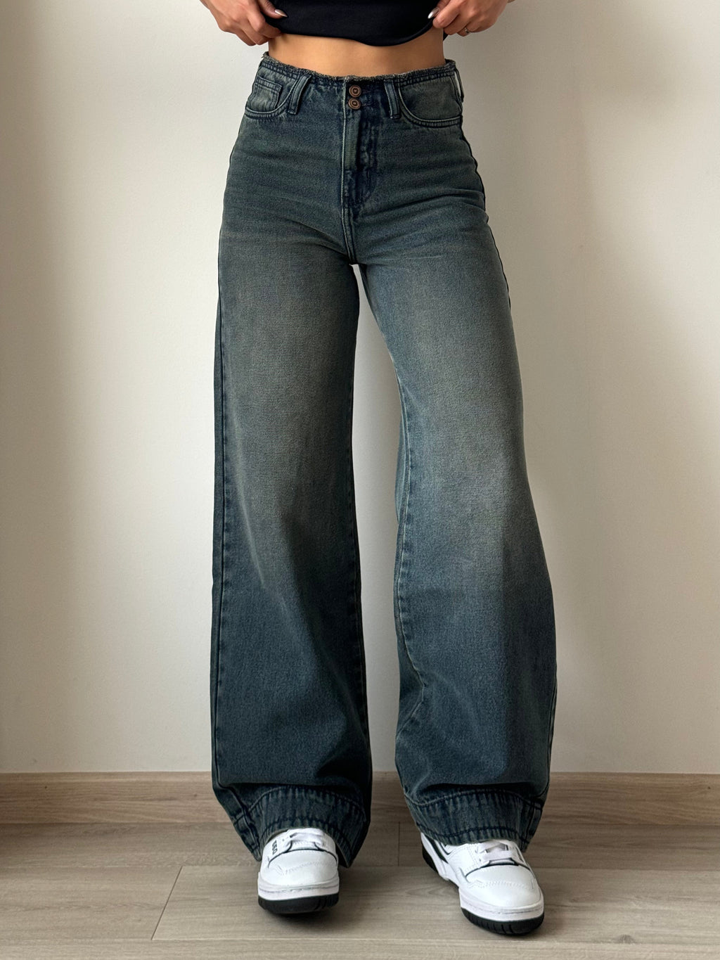 RǏWYÑ | Grunge Edge Double Button High-Waisted Denim