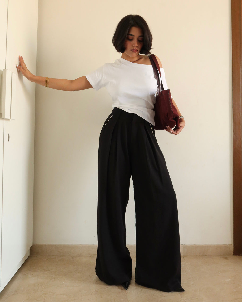 RǏWYÑ | Outline Pleats Pants