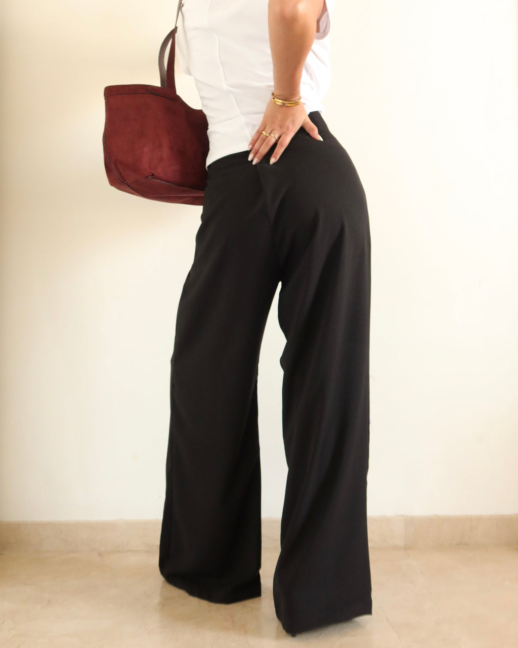 RǏWYÑ | Outline Pleats Pants
