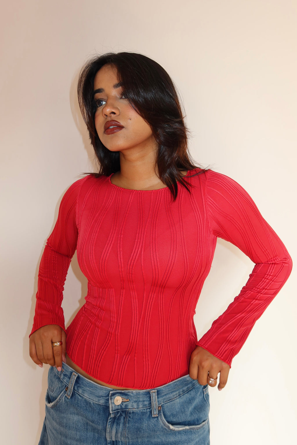RǏWYÑ | Wavy Aura Full Sleeve Top