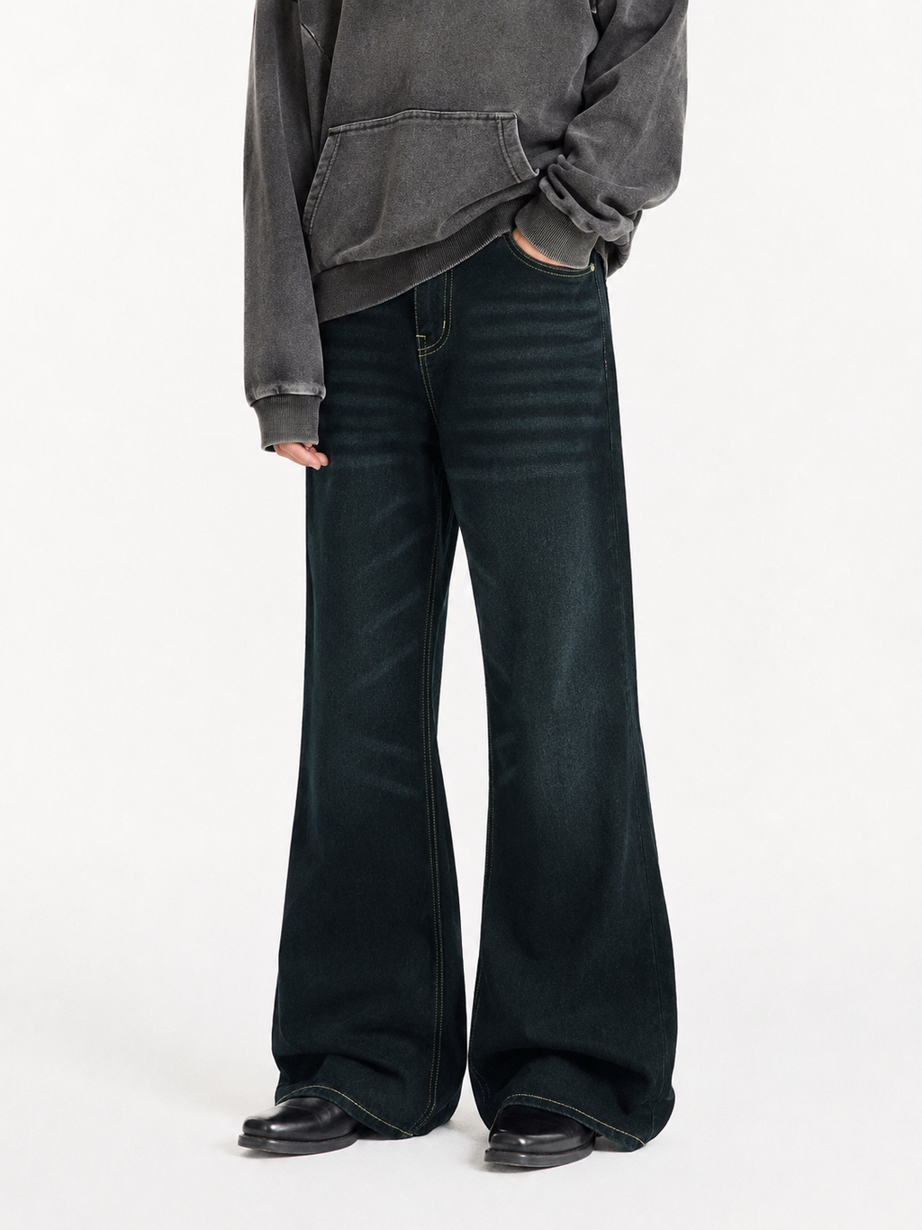 RIWYN Drift Bootcut Jeans