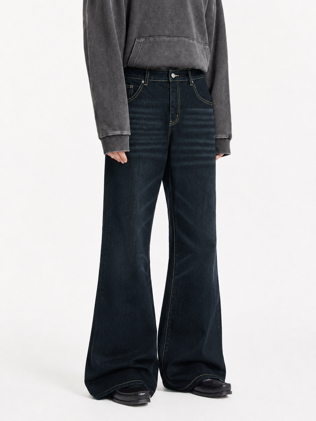 RIWYN Drift Bootcut Jeans