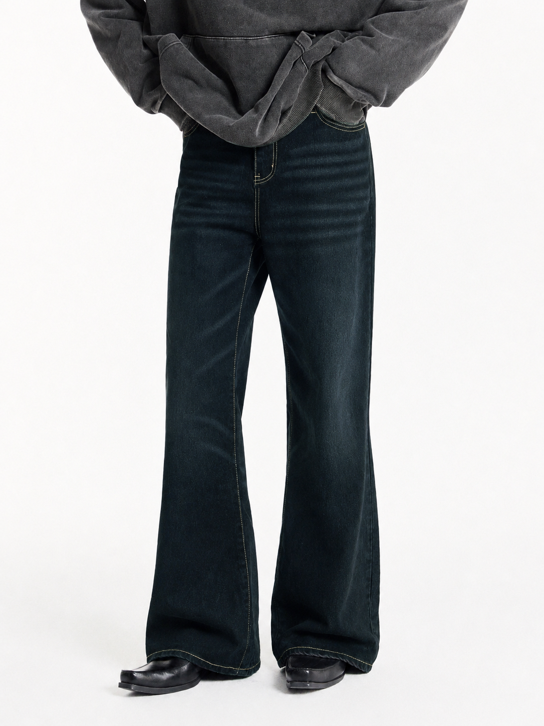 RIWYN Drift Bootcut Jeans