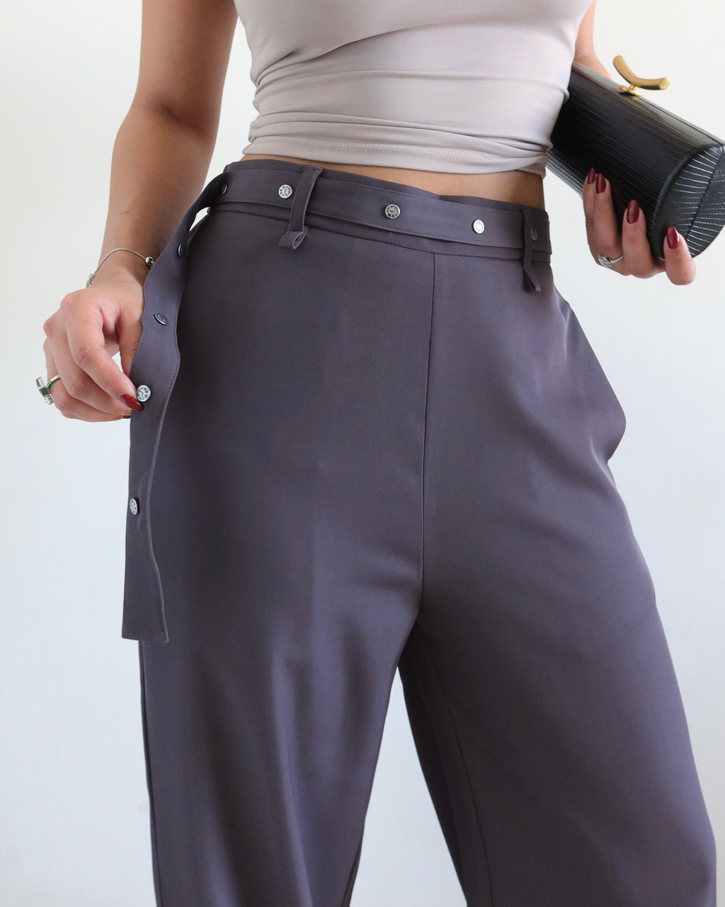 RǏWYÑ | Rivet Grip Loose Tailored Trousers