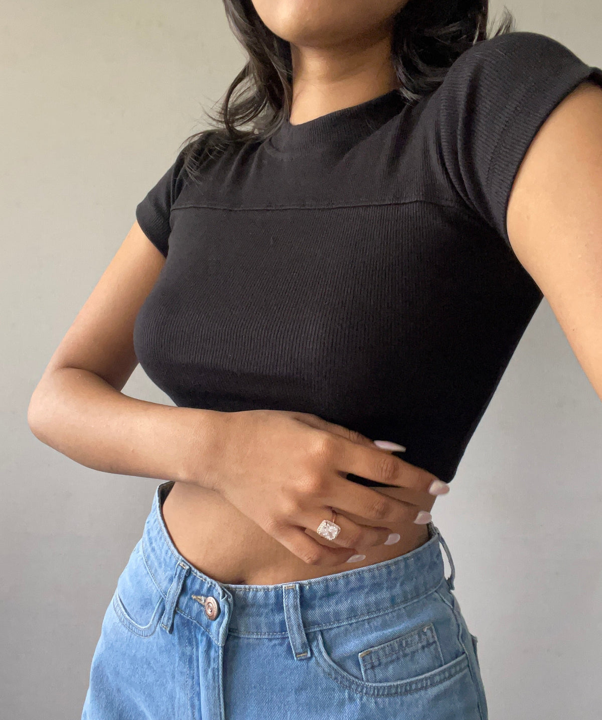 RǏWYÑ | Fitted Rib Knit Crop Baby Tee