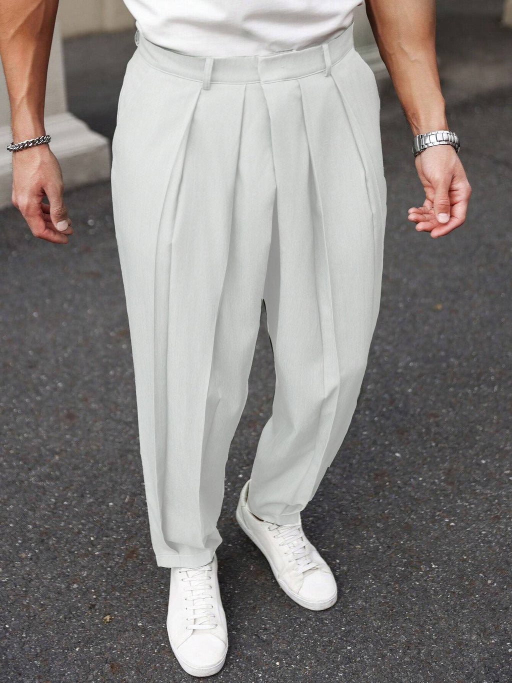 RIWYN Neat Pleats Tailored Linen Pants