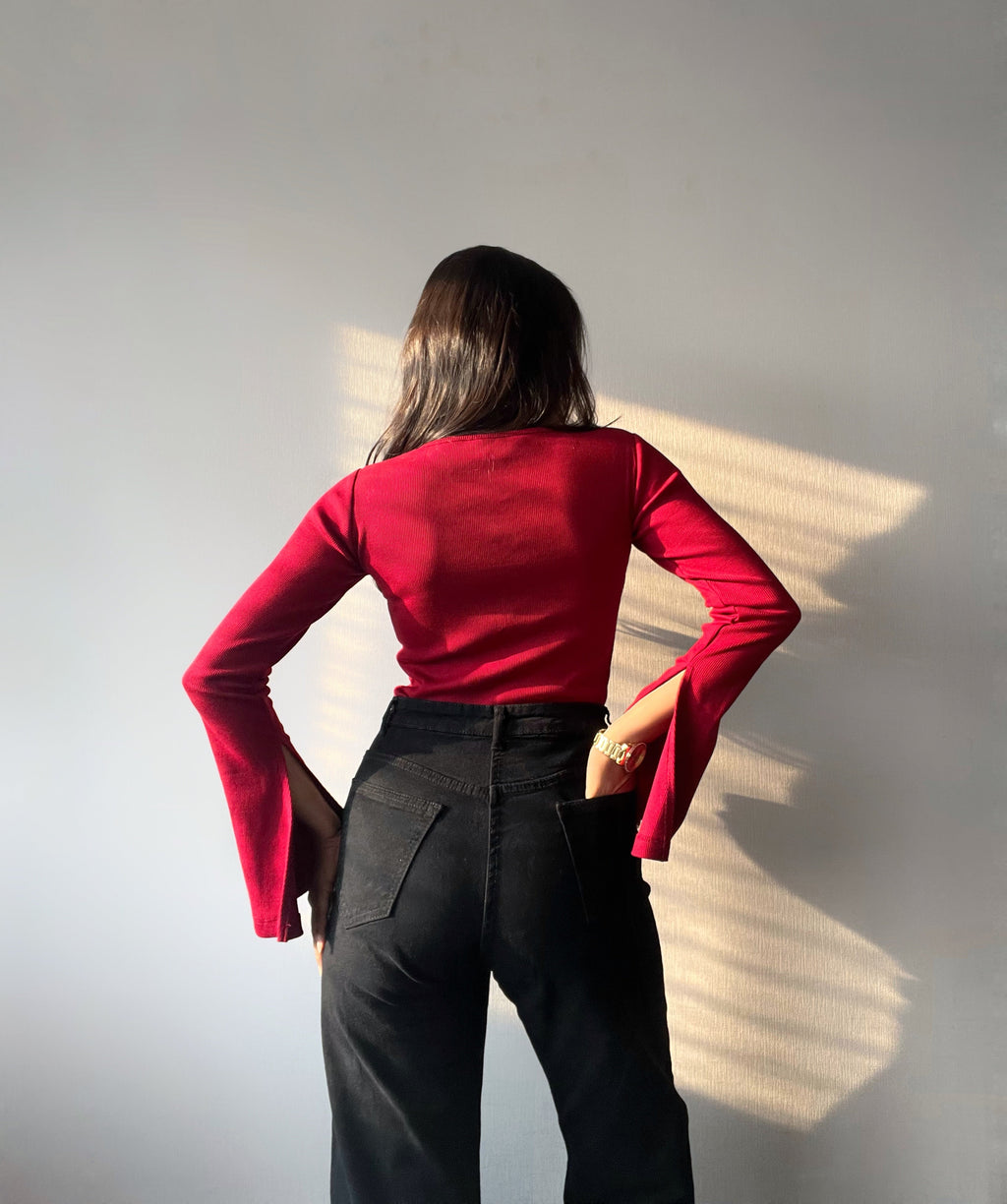 RǏWYÑ | Heart Cut Out Bell Sleeve Top