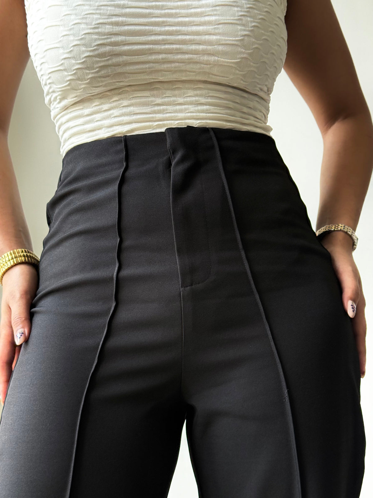 RǏWYÑ | Polished Linen Flared Tailored Pants
