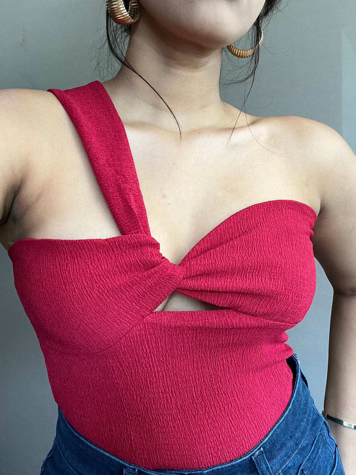 RǏWYÑ | Contour One-Shoulder Ruched Cut-Out Top