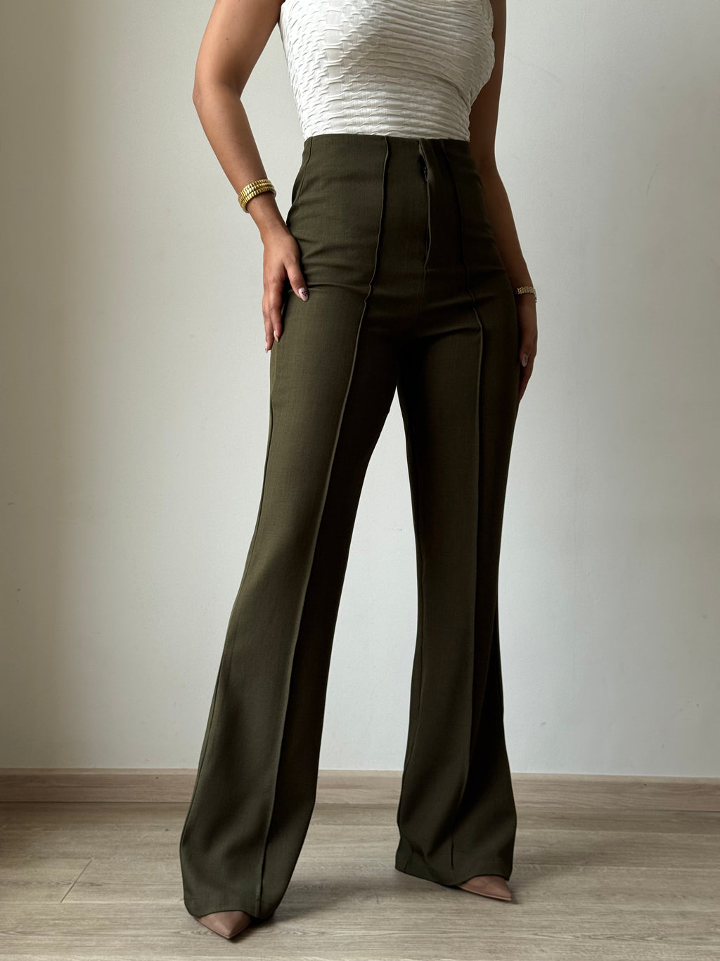 RǏWYÑ | Polished Linen Flared Tailored Pants