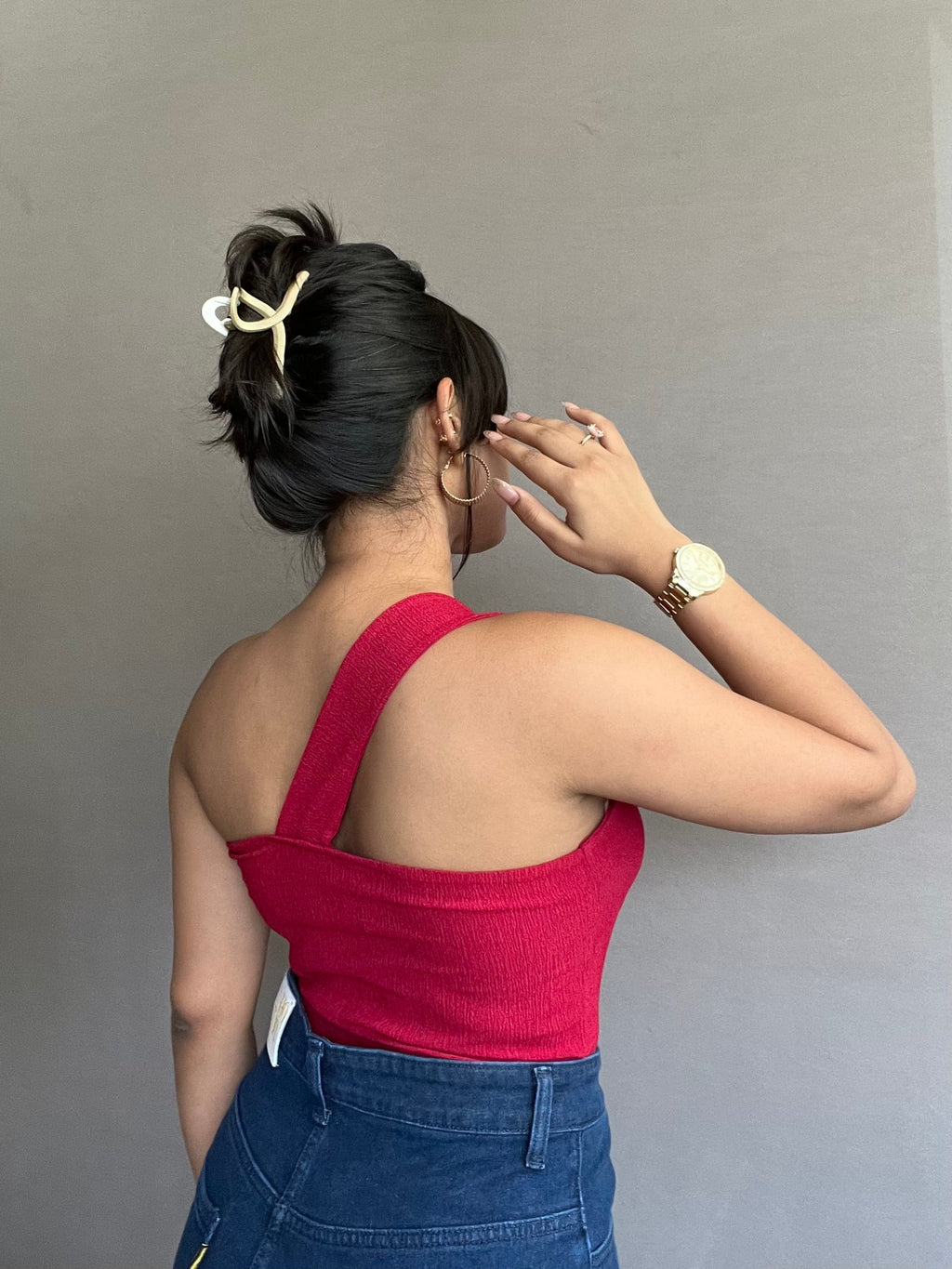 RǏWYÑ | Contour One-Shoulder Ruched Cut-Out Top