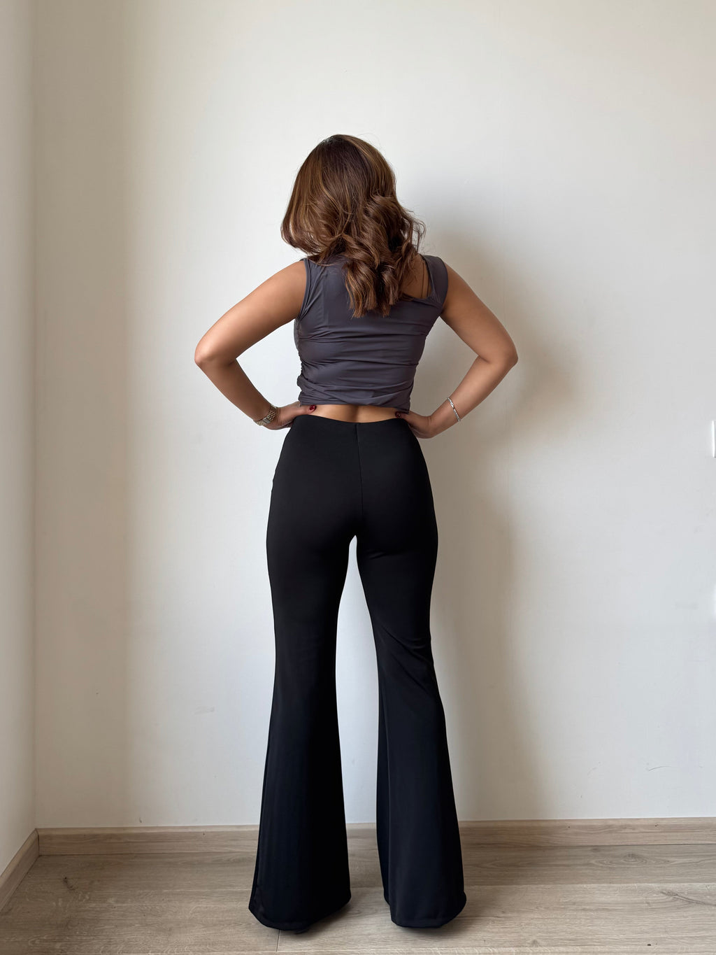 RǏWYÑ | Fit & Flare Seamless Trousers