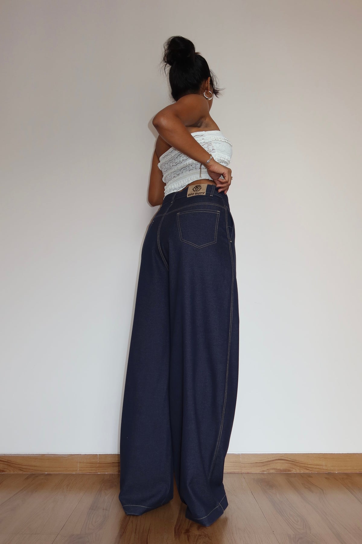 RǏWYÑ | Denim-Inspired Pin-Tuck Barrel Pants