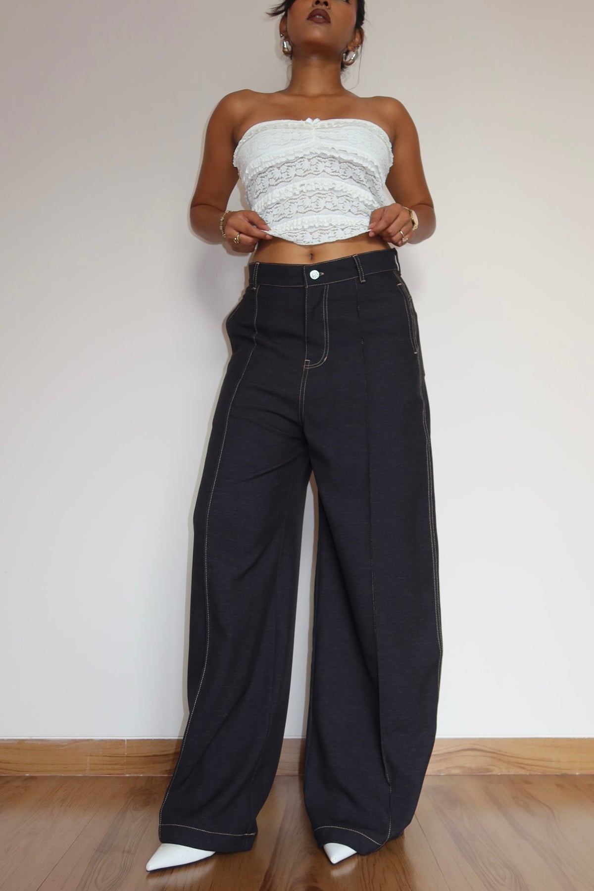 RǏWYÑ | Denim-Inspired Pin-Tuck Barrel Pants