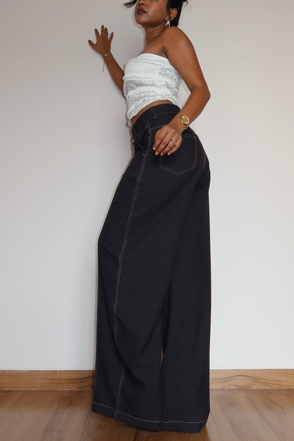 RǏWYÑ | Denim-Inspired Pin-Tuck Barrel Pants
