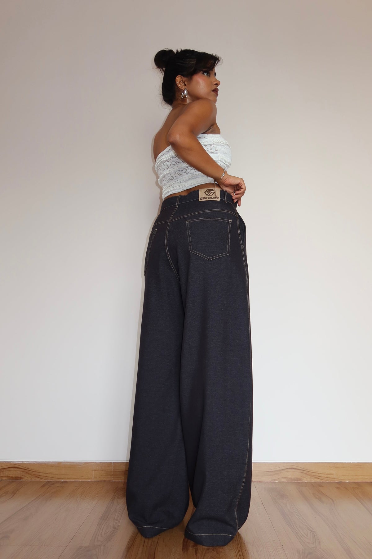 RǏWYÑ | Denim-Inspired Pin-Tuck Barrel Pants