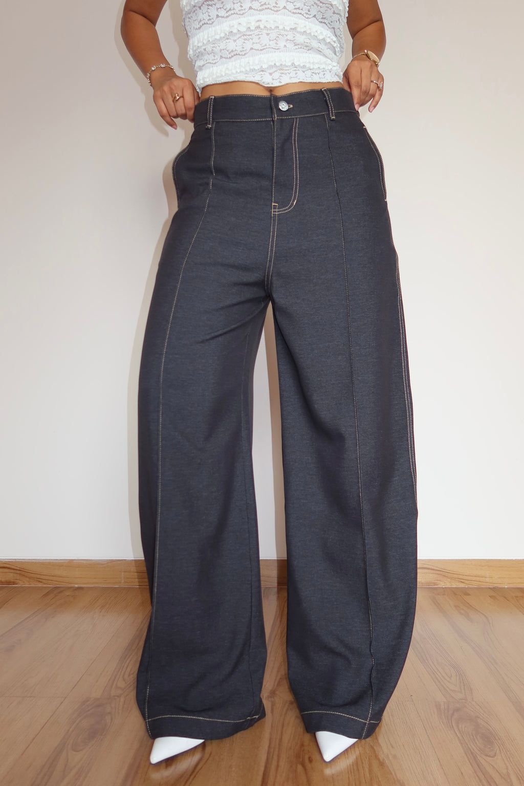 RǏWYÑ | Denim-Inspired Pin-Tuck Barrel Pants