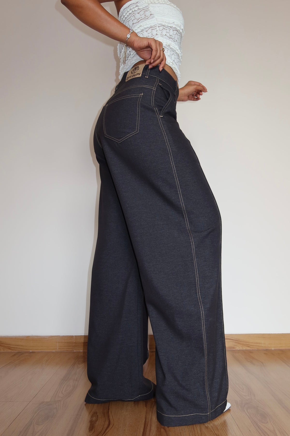 RǏWYÑ | Denim-Inspired Pin-Tuck Barrel Pants
