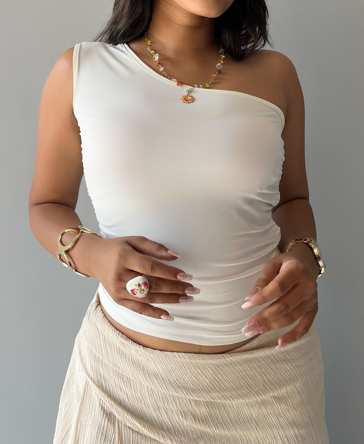 RǏWYÑ | Effortless Flow One-Shoulder Ruched Top