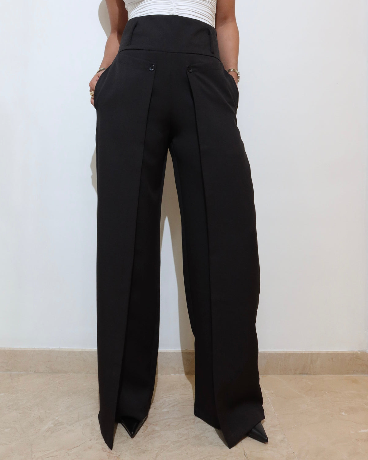 RǏWYÑ | Flattered Flap Straight Pants
