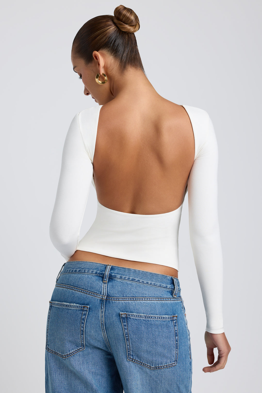 RǏWYÑ | Backless Long-Sleeve Top