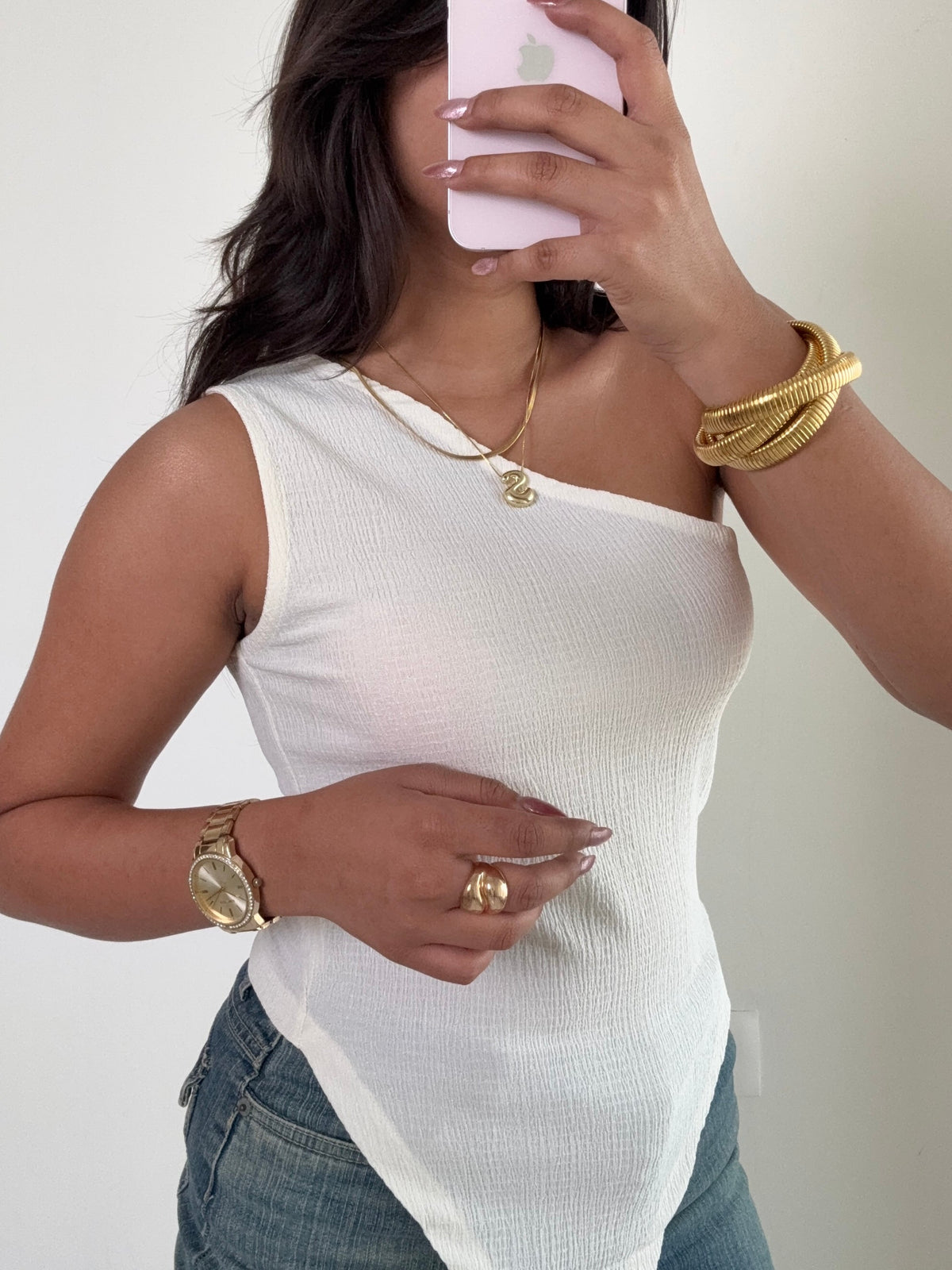 RǏWYÑ | Sleek One-Shoulder Asymmetrical Top