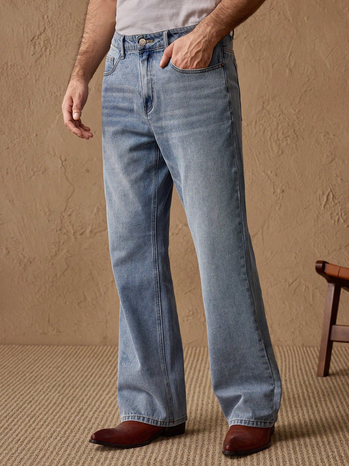 RIWYN Grounded Blue Light Wash Bootcut Jeans