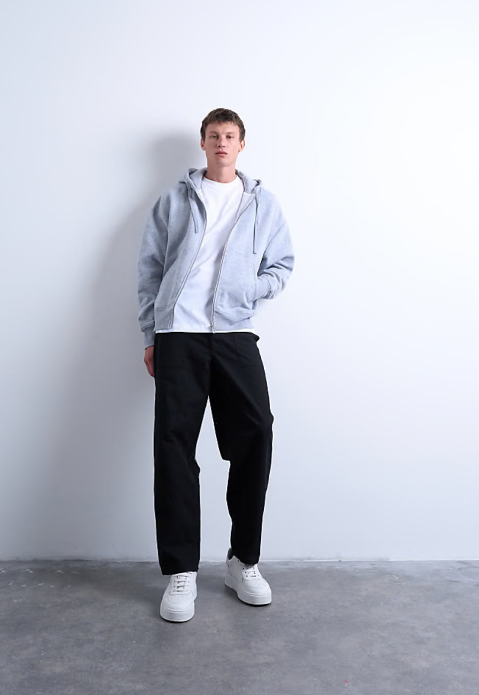 RIWYN Elevated Basic Vest Tee