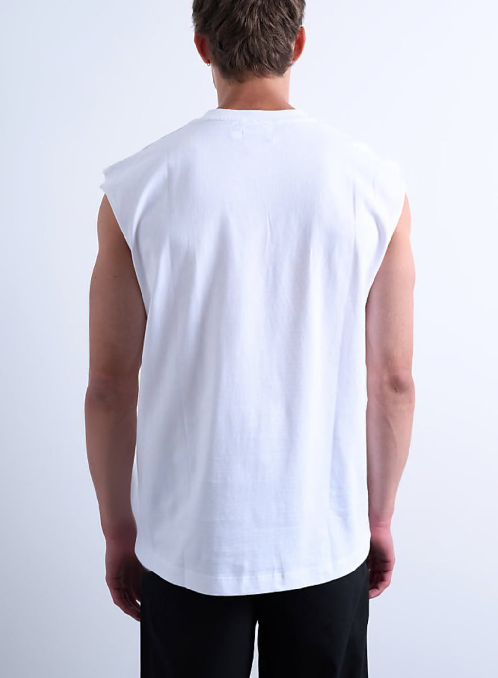RIWYN Elevated Basic Vest Tee