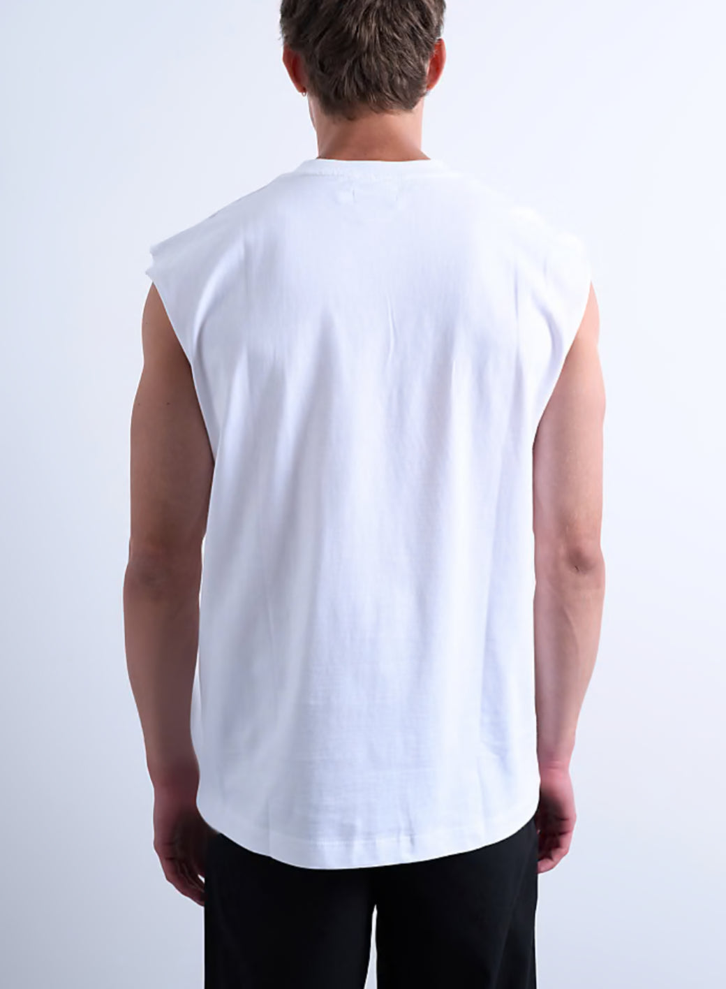 RIWYN Elevated Basic Vest Tee