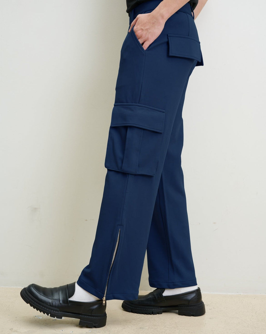 RIWYN K-Trend Multi Pockets Zippered Cargo Pantss