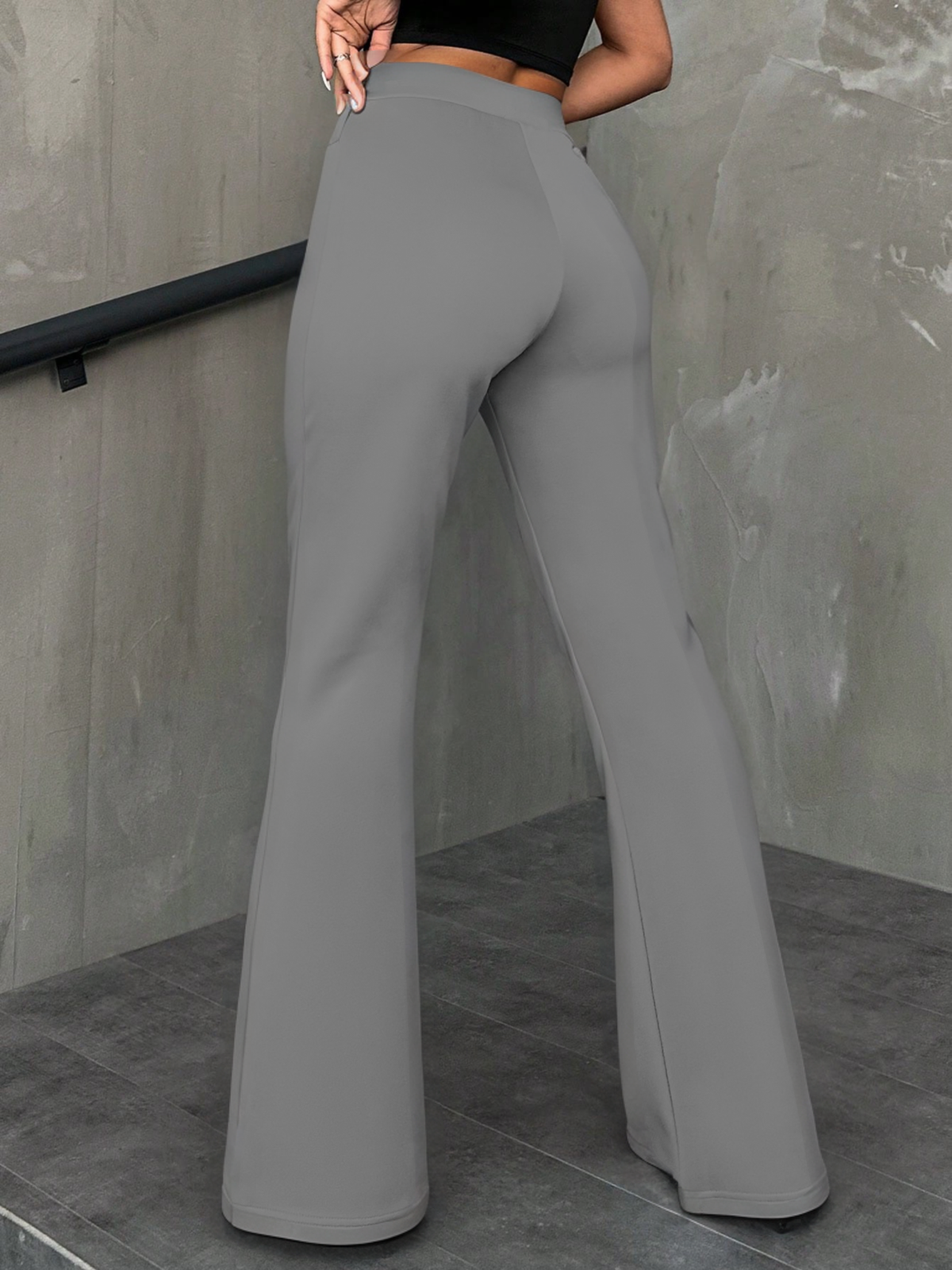 RǏWYÑ | Sculpt & Flare Leg Pants