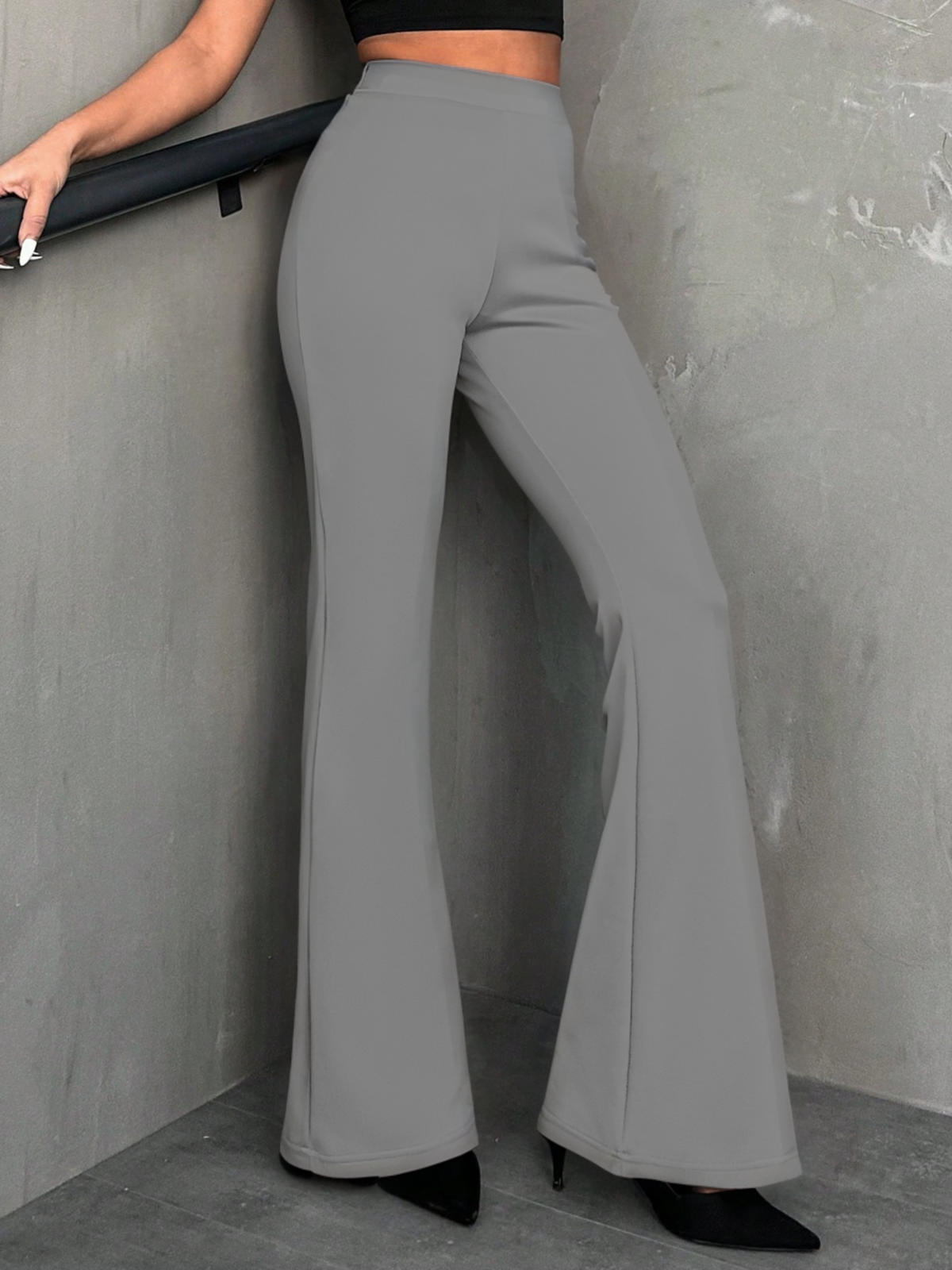 RǏWYÑ | Sculpt & Flare Leg Pants