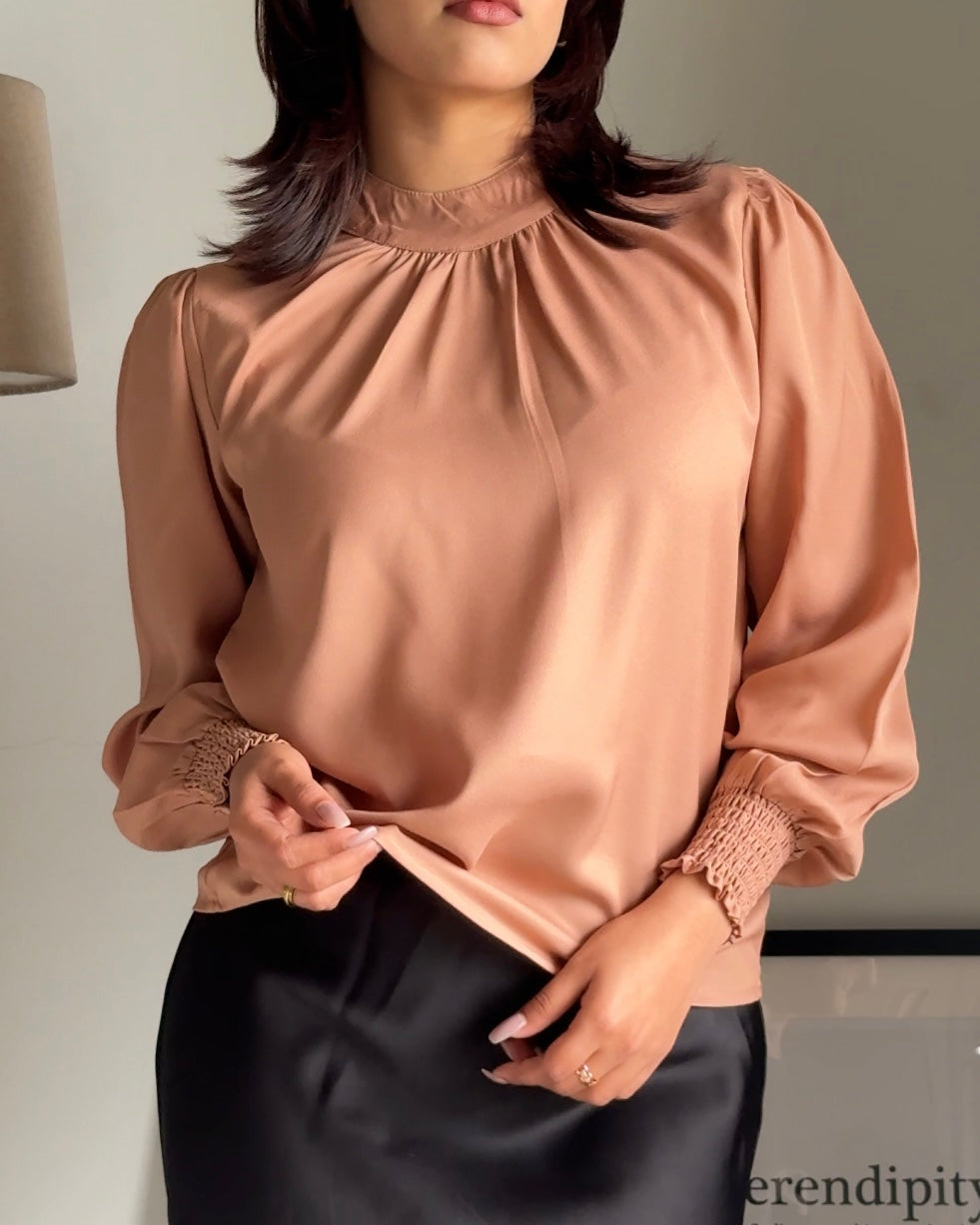 RǏWYÑ | Gathered neck blouse with bishop sleeves
