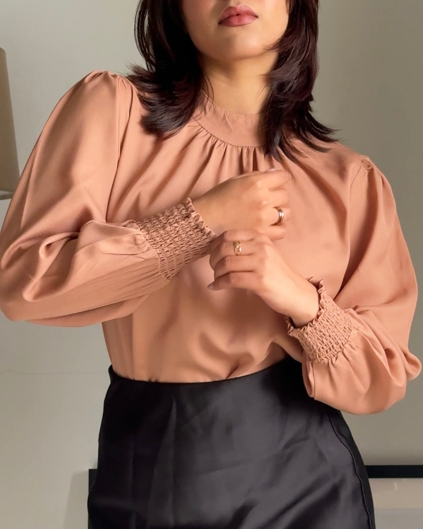 RǏWYÑ | Gathered neck blouse with bishop sleeves