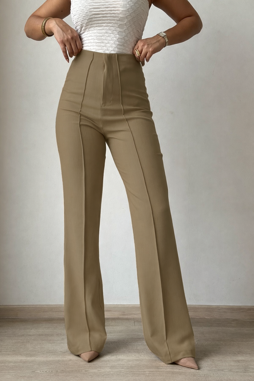 RǏWYÑ | Polished Linen Flared Tailored Pants