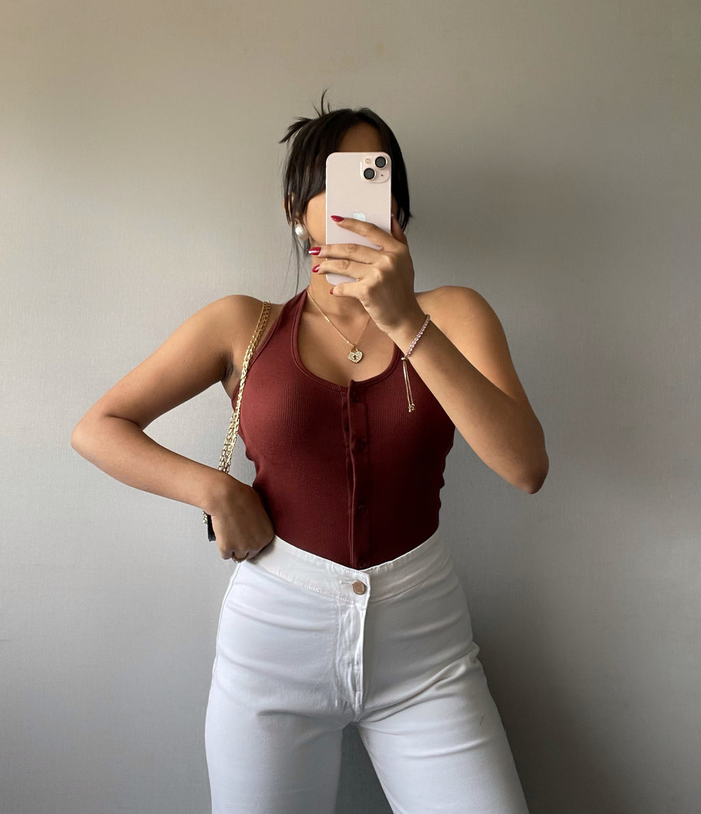 RǏWYÑ | Baesic Halter Neck Button Down Top