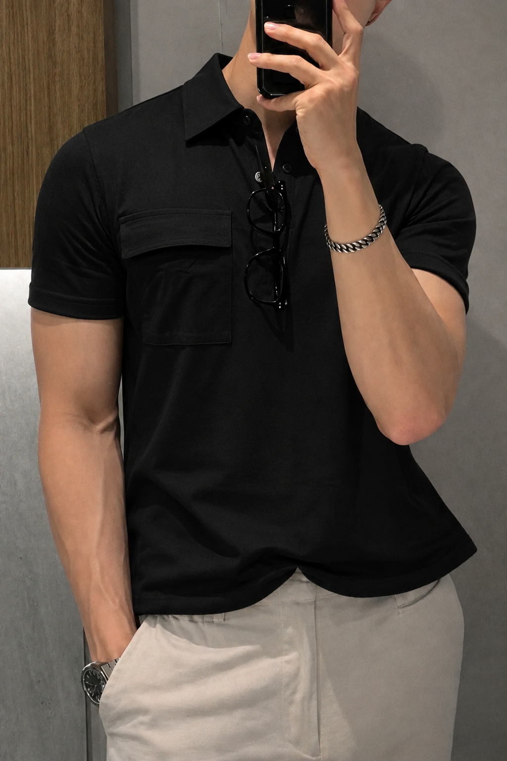 RIWYN Clean Collar Pocket Polo T-Shirt