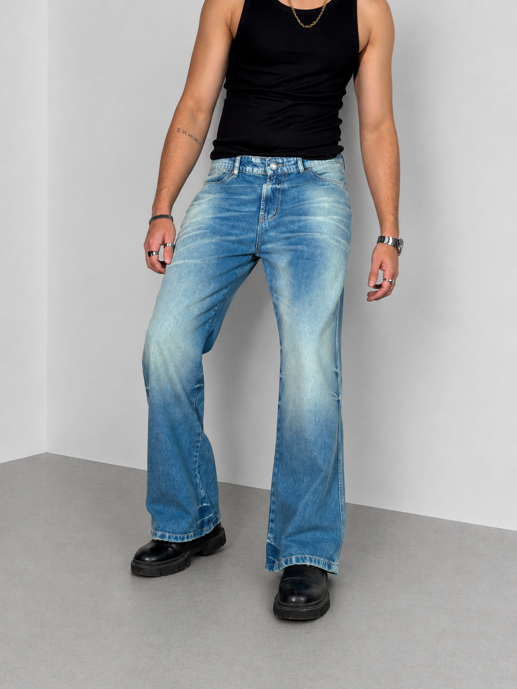 RIWYN Decade Denim Straight Leg Jeans