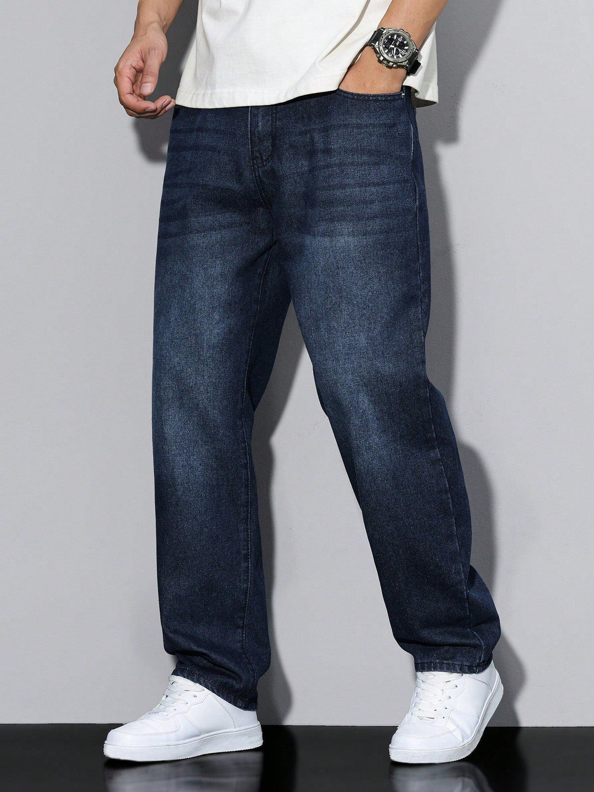 RIWYN Raw Indigo Straight Fit Jeans